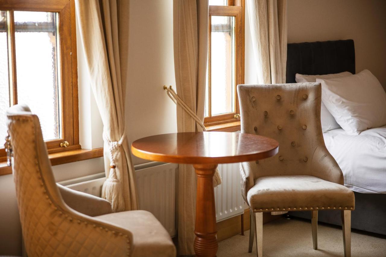 The Waters Edge Hotel Rathmullan Eksteriør billede