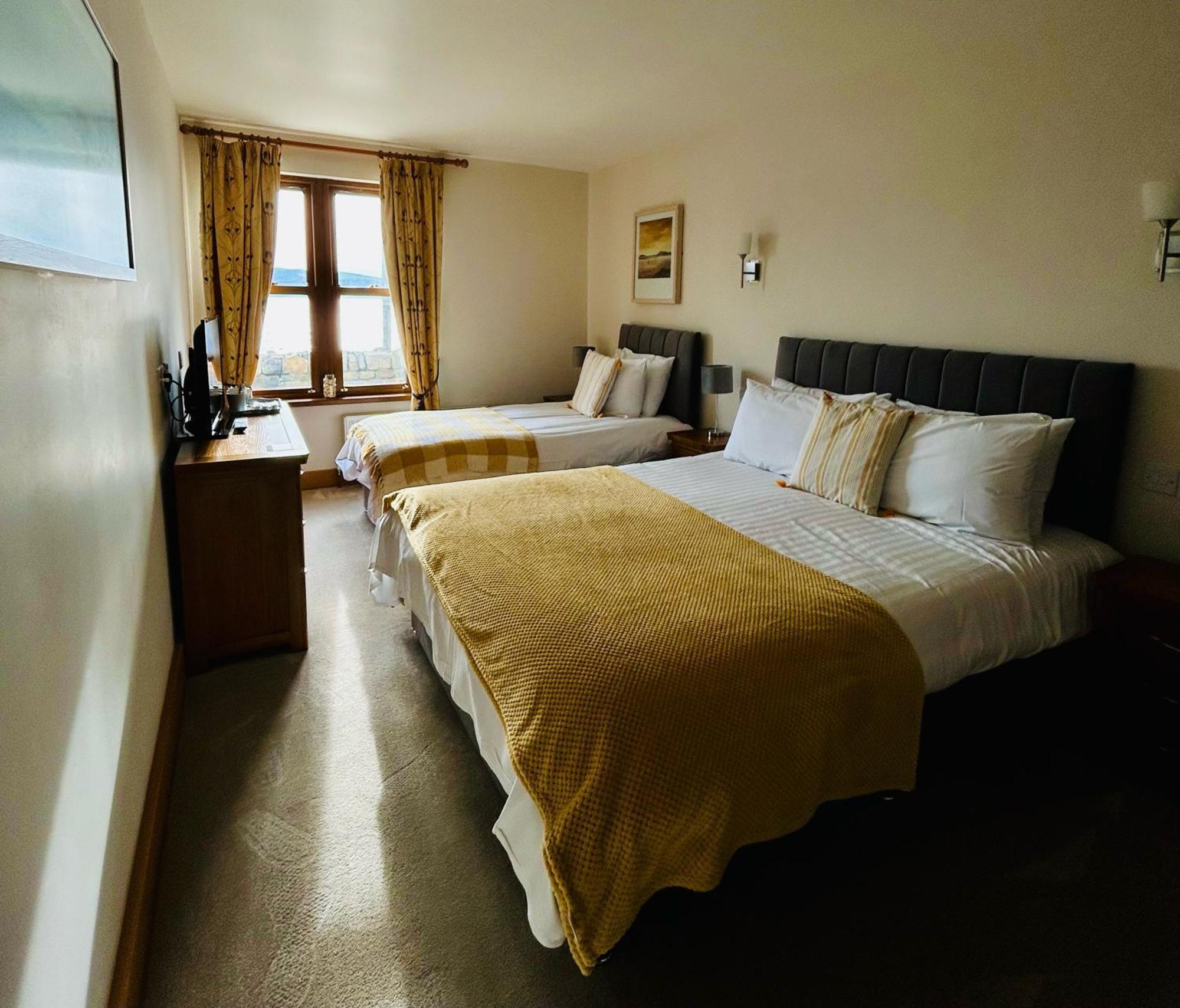 The Waters Edge Hotel Rathmullan Eksteriør billede