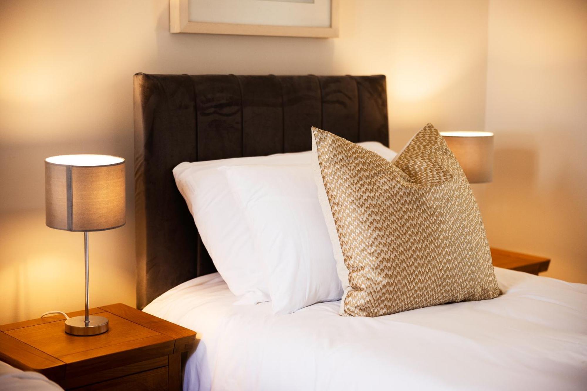 The Waters Edge Hotel Rathmullan Eksteriør billede